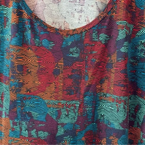 LuLaRoe Perfect T Multicolor Short Sleeve Scoop Neck Top Size L - Picture 5 of 13